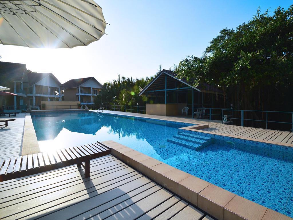 Water Palm Resort Talat Yai Exteriör bild