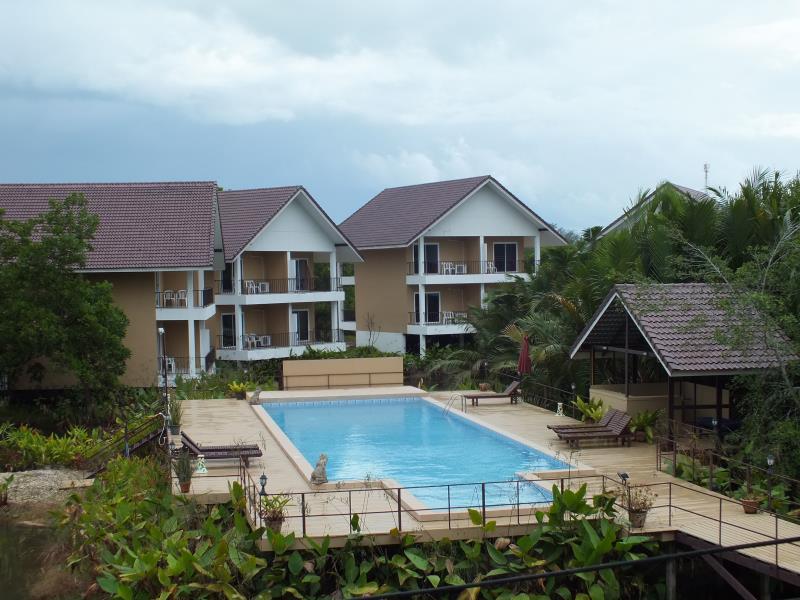 Water Palm Resort Talat Yai Exteriör bild